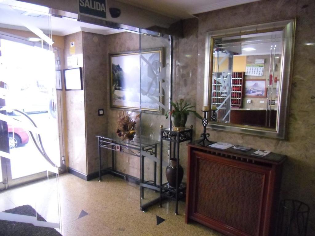 Hostal Don Suero Leão Exterior foto