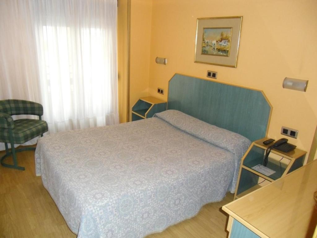 Hostal Don Suero Leão Quarto foto